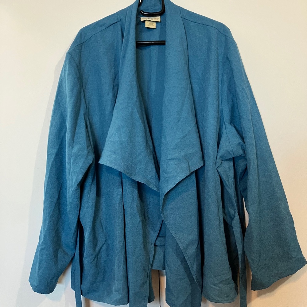 TravelSmith Women’s Blue Waterfall Cardigan Jacket with Tie Belt
